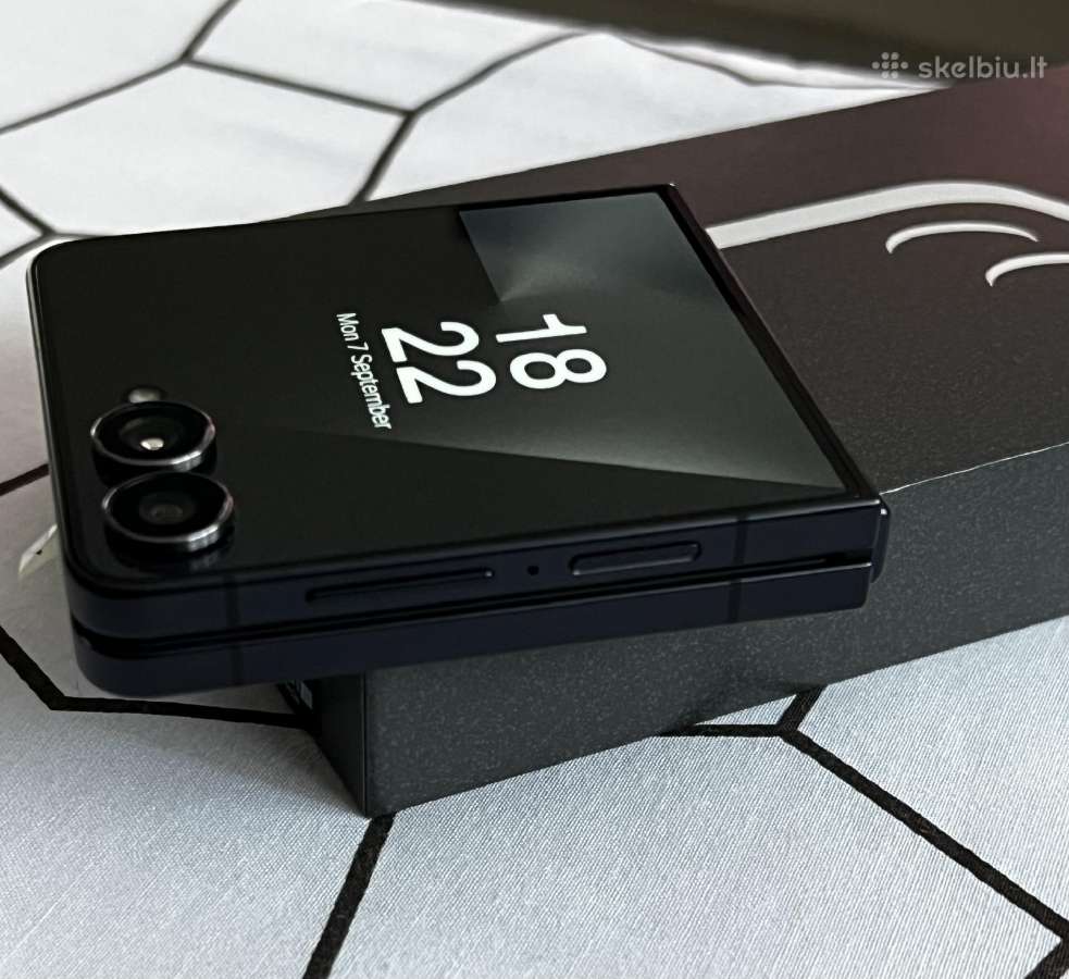 Samsung Galaxy Z Flip 7 256 GB jetblack - nuotraukos Nr. 4