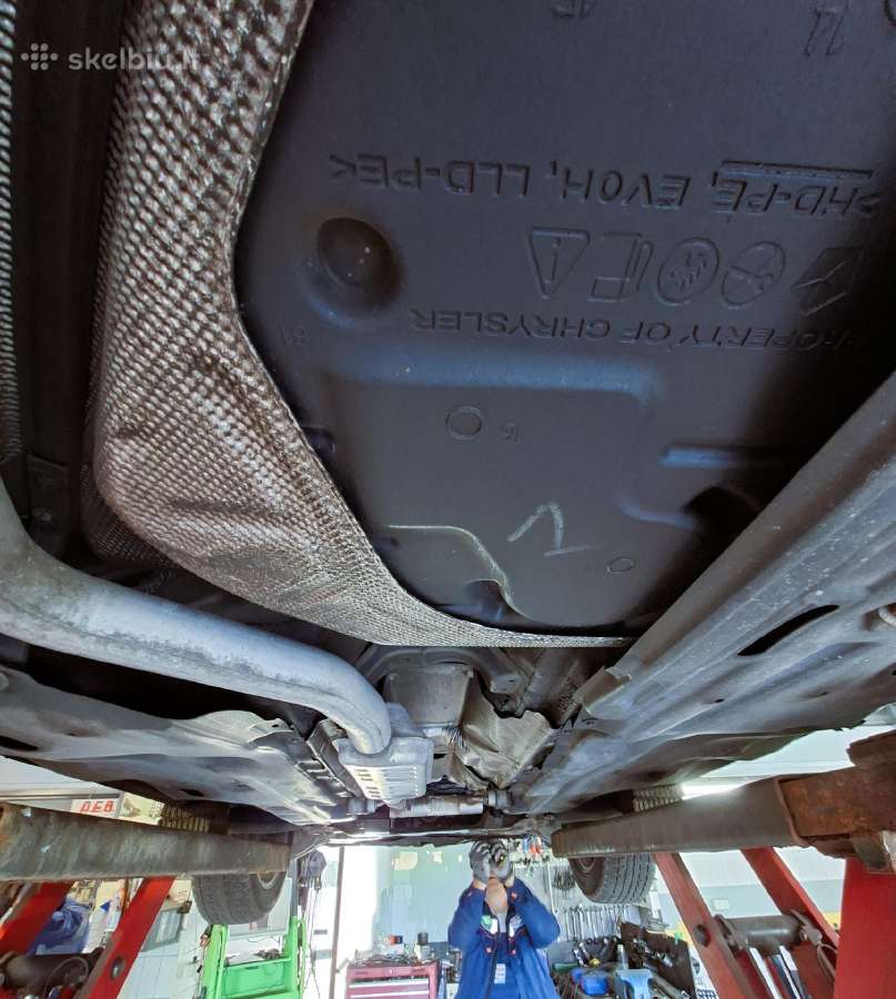 Parduodu Jeep Cherokee 2,4 benzinas/dujos - nuotraukos Nr. 25