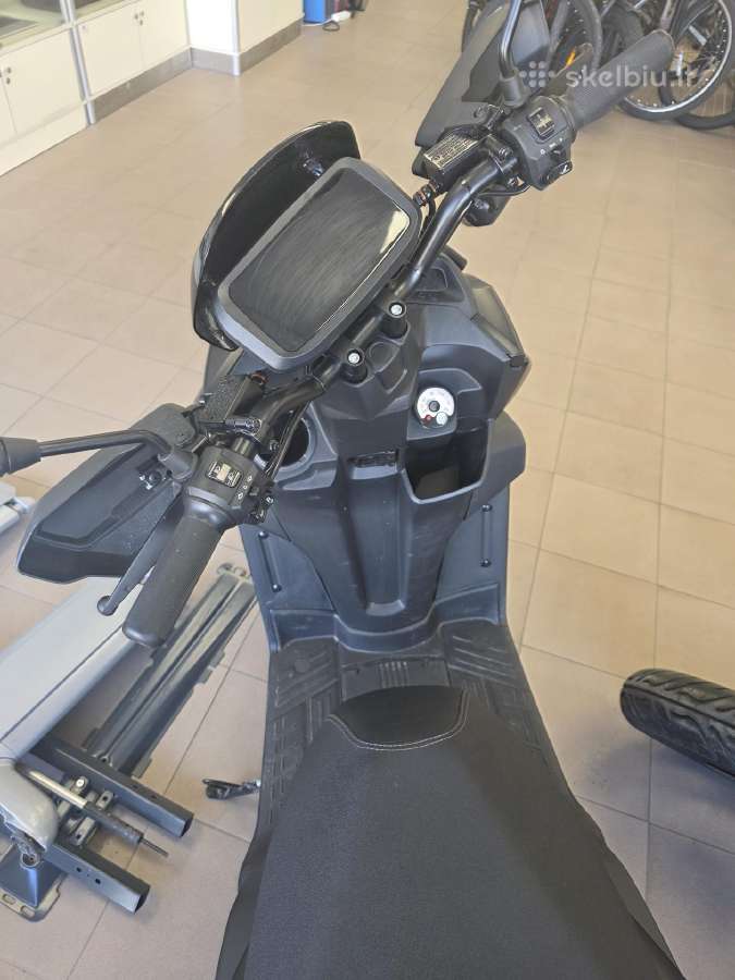 Elektrinis motoroleris Tankius (1000w) - nuotraukos Nr. 3