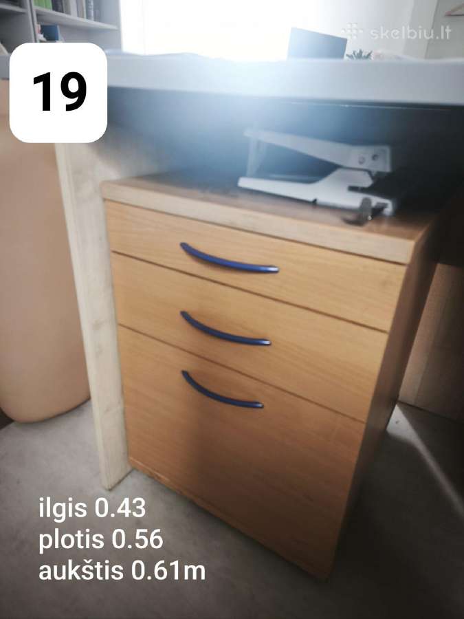 Pigiai ! Parduodami geros būklės ofiso baldai - nuotraukos Nr. 19