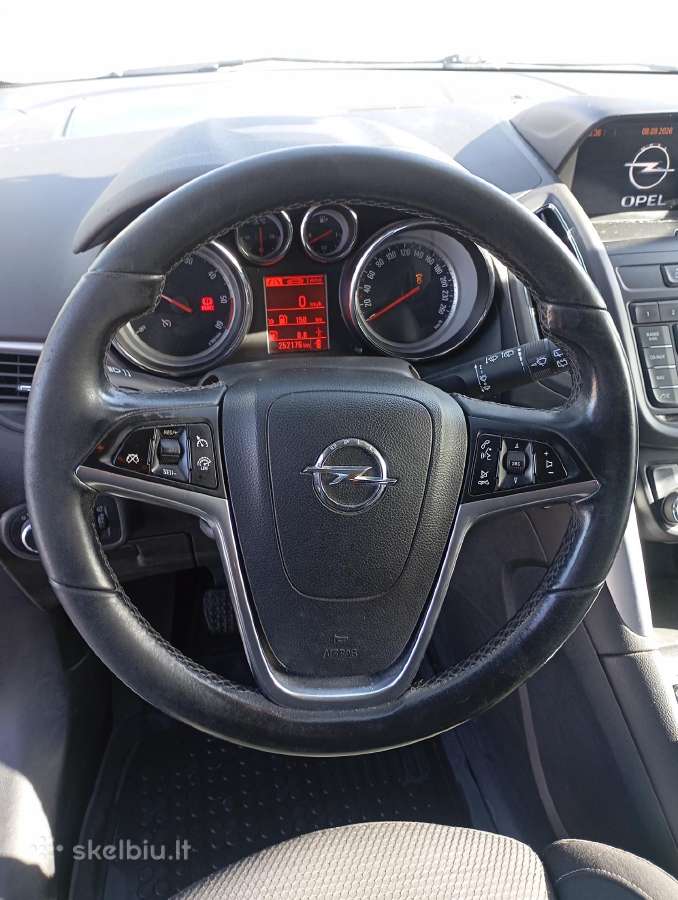 Opel zafira tourier - nuotraukos Nr. 6