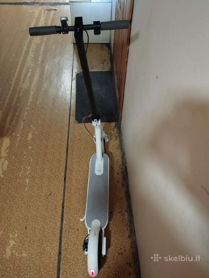 Elektrinis paspirtukas xiaomi M365 - nuotraukos Nr. 8