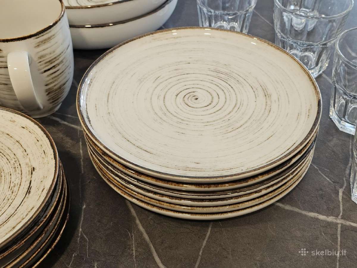Lėkštes, puodeliai ir taures iš Promo parduotuvės - nuotraukos Nr. 2