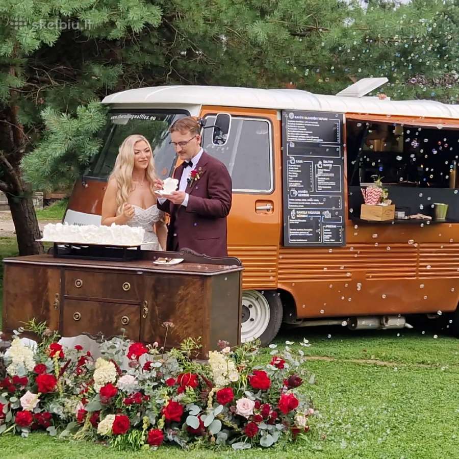 The Rolling Waffles Food Truck/ Maisto vagonėlis - nuotraukos Nr. 2