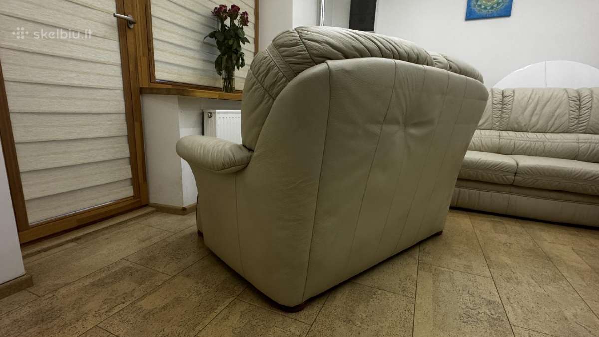 Labai tvarkinga natūralios odos dvivietė sofa - nuotraukos Nr. 6