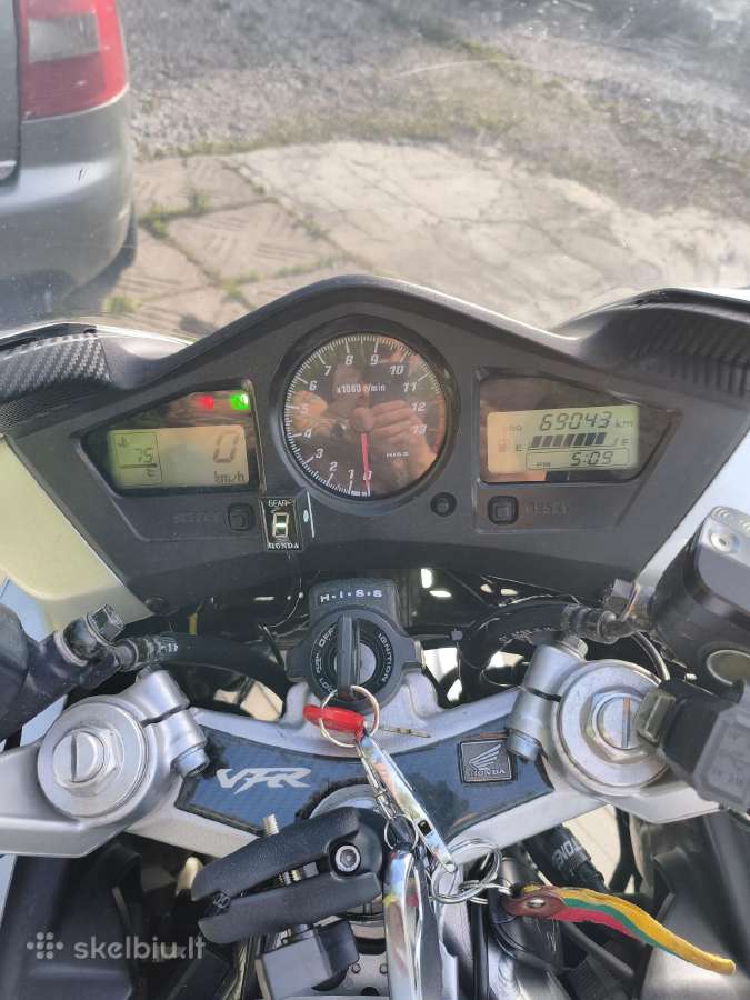 Parduodu VFR 800 - nuotraukos Nr. 10