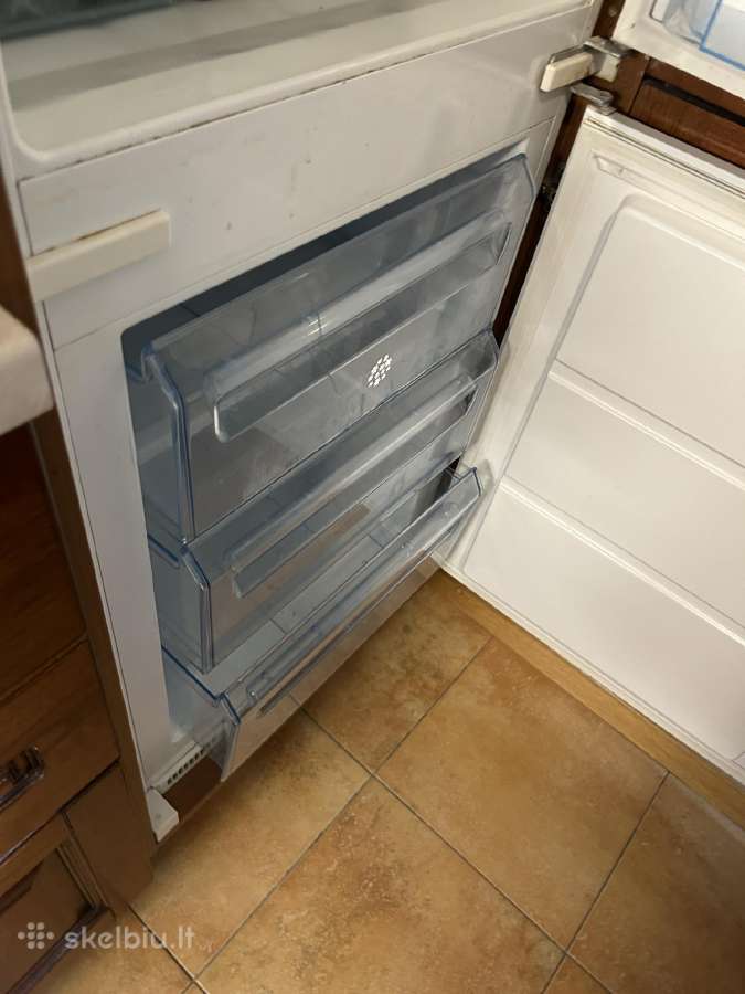 Electrolux ern29601 Įmontuojamas šaldytuvas - nuotraukos Nr. 8