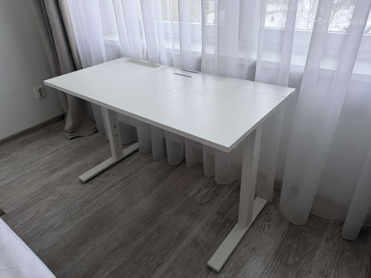 Ikea stalas ( Mittzon) - nuotraukos Nr. 2