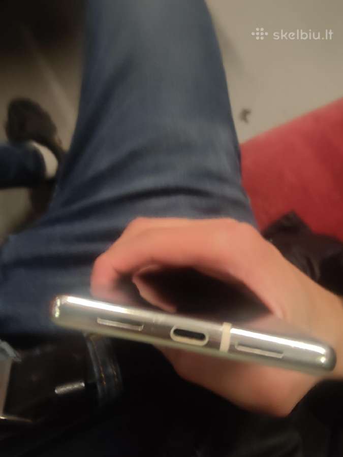 Parduodu geram stovį Google Pixel 6 Pro skiles - nuotraukos Nr. 3