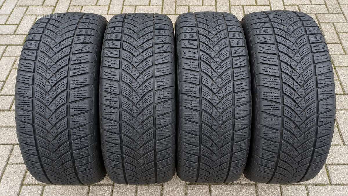 Naudotos žieminės padangos R20 VW Id4 - nuotraukos Nr. 2