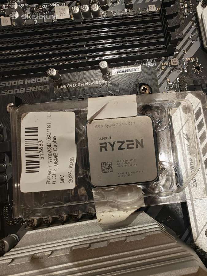 Ryzen r7 5700x3d - nuotraukos Nr. 2