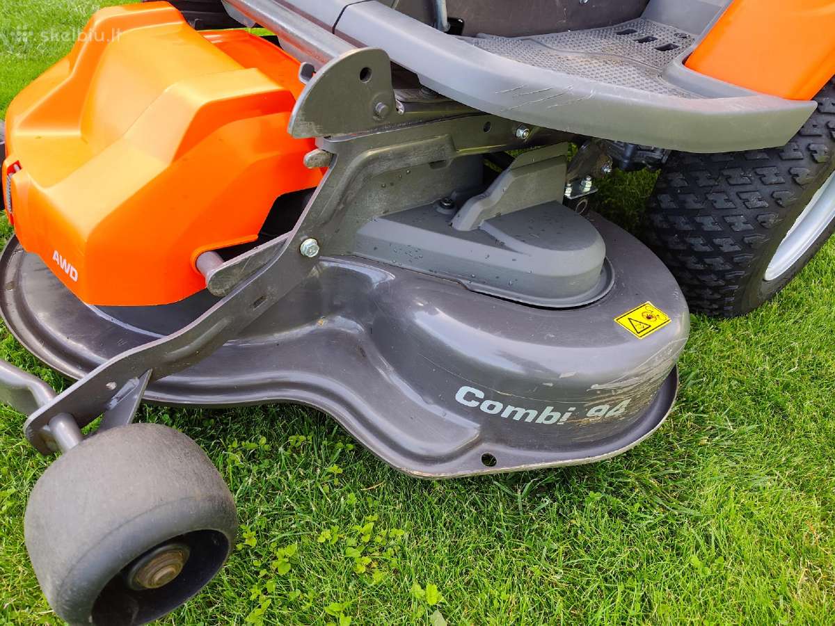 Husqvarna Rider 216t Awd. 2 cilindrų variklis - nuotraukos Nr. 9