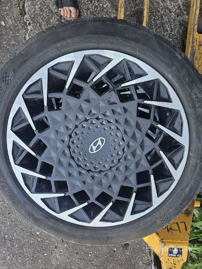 Hyundai Ioniq 5 R20 ratlankiai su padangom - nuotraukos Nr. 4