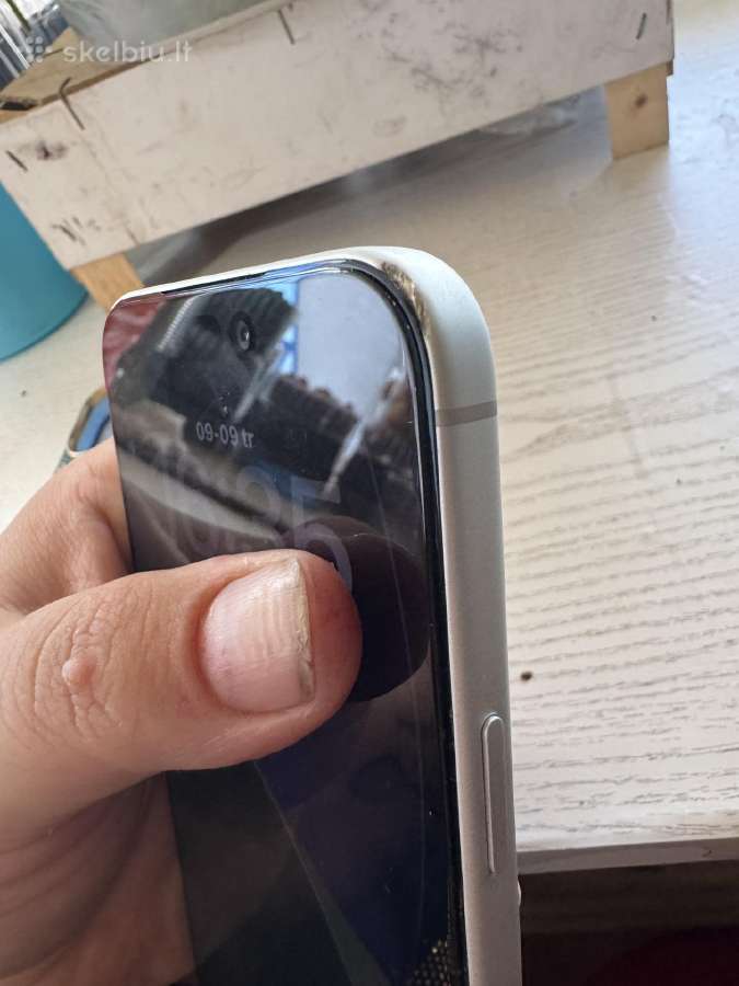 iPhone su trūkumais - nuotraukos Nr. 5
