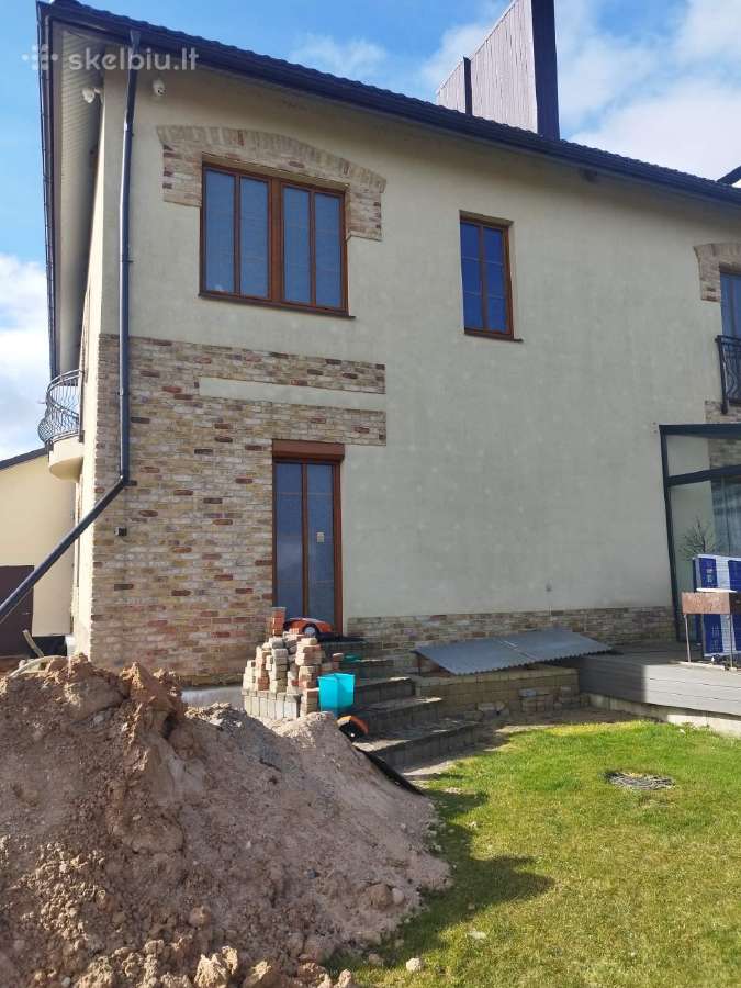 Parduodu naudotus geros kokybes plastikinius lang - nuotraukos Nr. 15