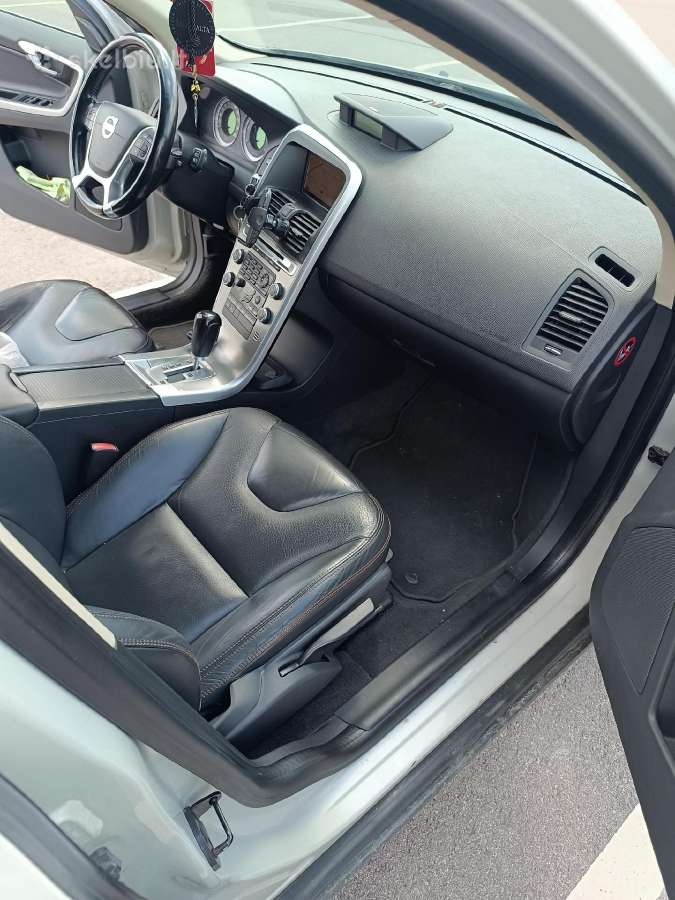 Volvo XC60 - nuotraukos Nr. 14