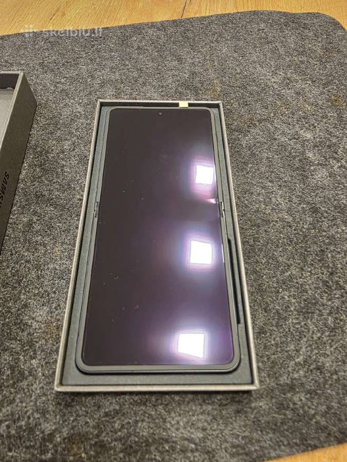 9 mėn. Naudotas Samsung Galaxy Z Flip7 512gb - nuotraukos Nr. 4