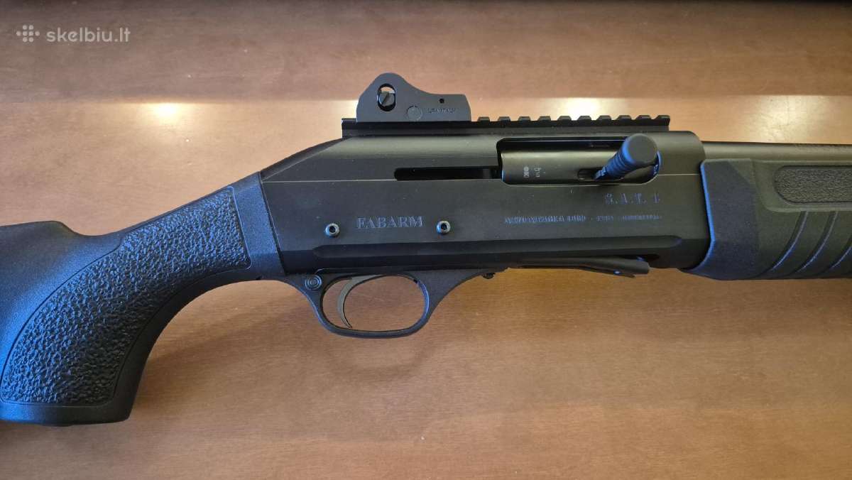 Lygiavamzdis šautuvas Fabarm S.a.t. 8 Tactical - nuotraukos Nr. 3