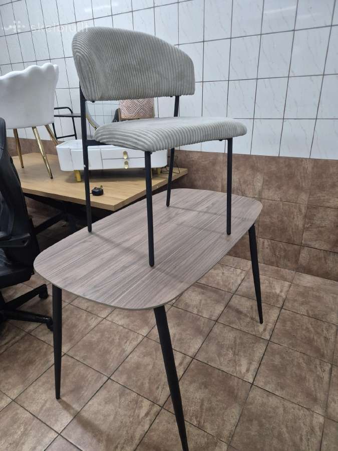 Stalas kedes valgomojo - nuotraukos Nr. 3