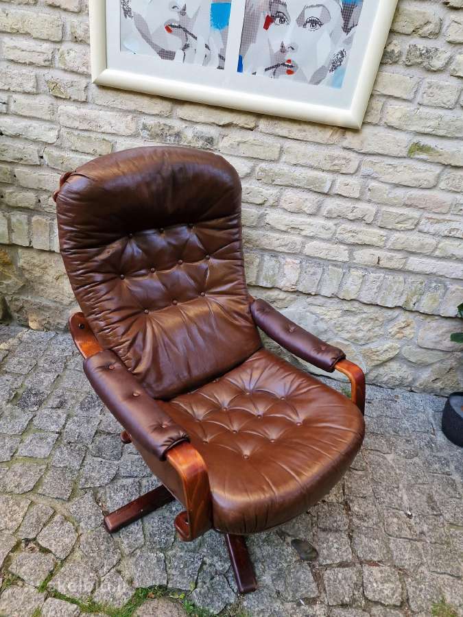 Vintažinis mid century odinis fotelis /sūpuoklis - nuotraukos Nr. 29