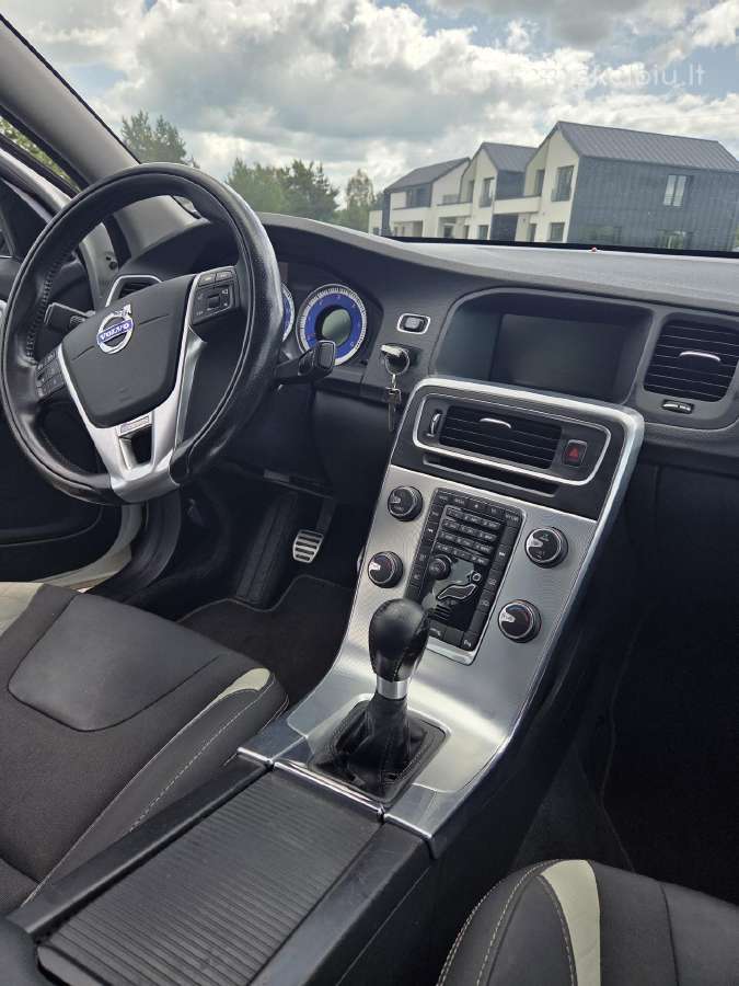 Parduodama balta gulbė Volvo S60 - nuotraukos Nr. 5