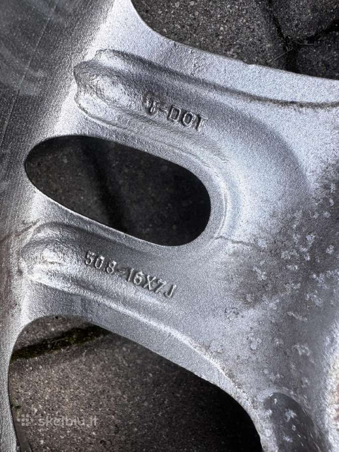 R16 245/70 žieminės padangos su ratlankiais Jeep - nuotraukos Nr. 7
