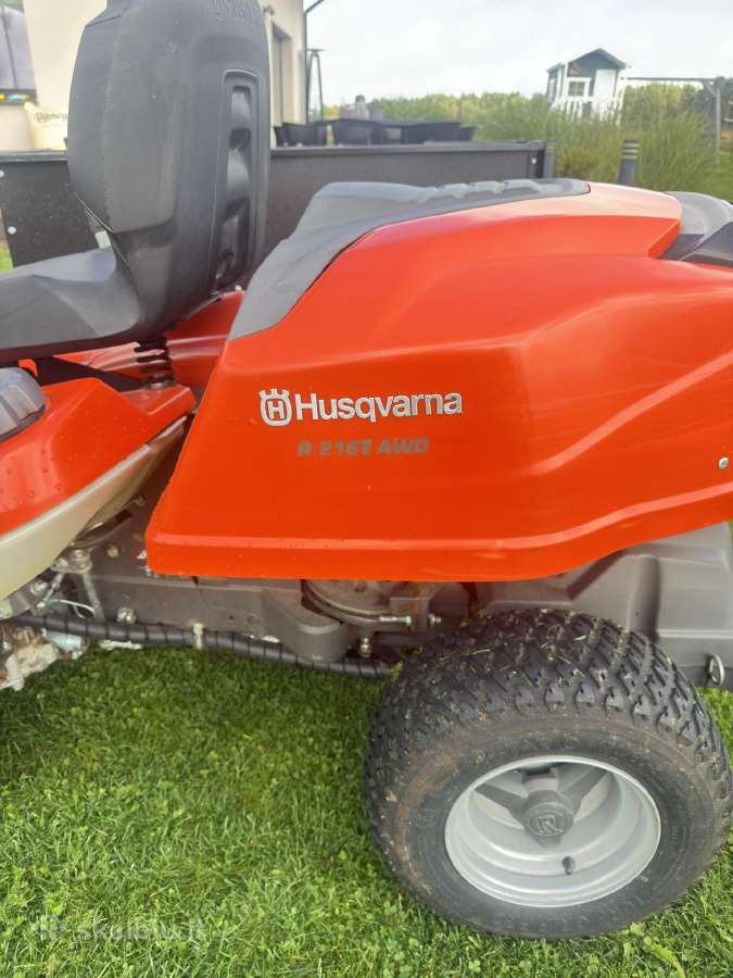 Husqvarna R 216t Awd su priekaba ir sniego peiliu - nuotraukos Nr. 3