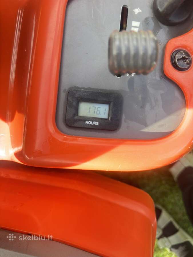 Husqvarna R 216t Awd su priekaba ir sniego peiliu - nuotraukos Nr. 7