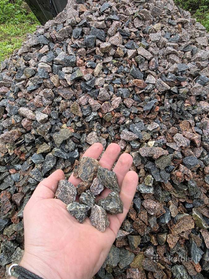 Parduodamas vikšrinis akmenų smulkintuvas - nuotraukos Nr. 2