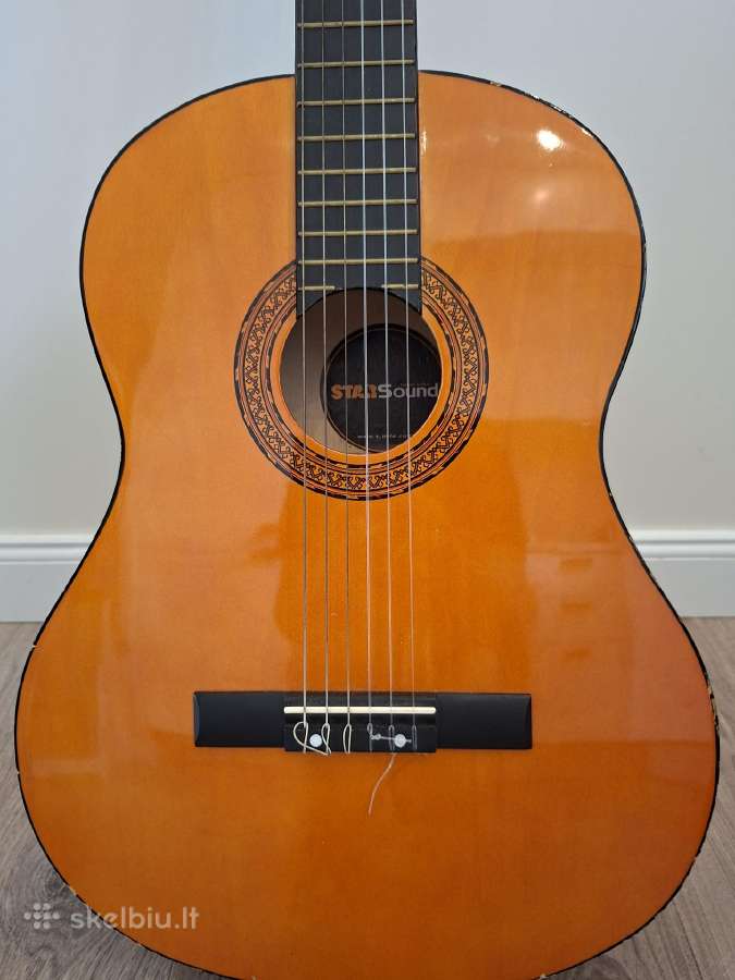 Klasikinė gitara su dėklu ir priedais - nuotraukos Nr. 2