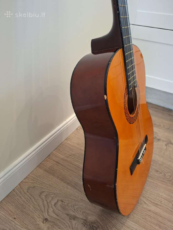 Klasikinė gitara su dėklu ir priedais - nuotraukos Nr. 4