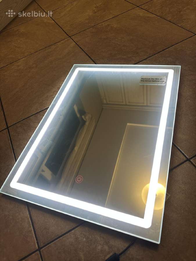 Veidrodis su LED - nuotraukos Nr. 2