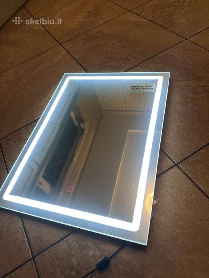 Veidrodis su LED - nuotraukos Nr. 3