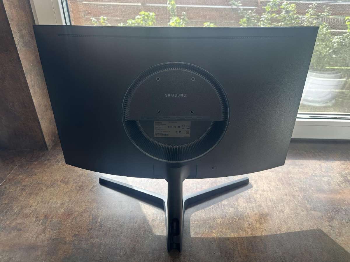 Parduodu Samsung 27"crg50 240hz lenktą Monitorių - nuotraukos Nr. 2