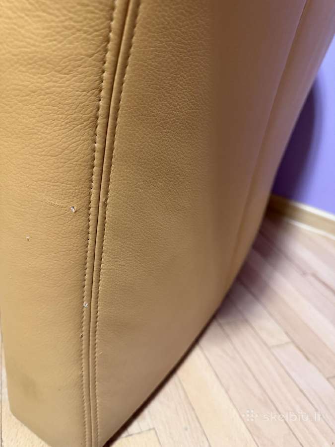 Trivietė šviesių garstyčių odinė sofa - nuotraukos Nr. 5