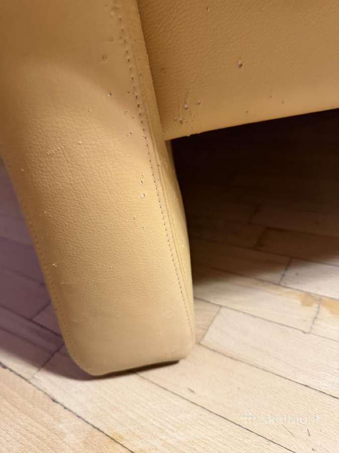 Trivietė šviesių garstyčių odinė sofa - nuotraukos Nr. 6