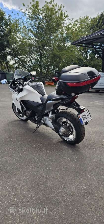 Honda vfr1200 f keiciu - nuotraukos Nr. 2