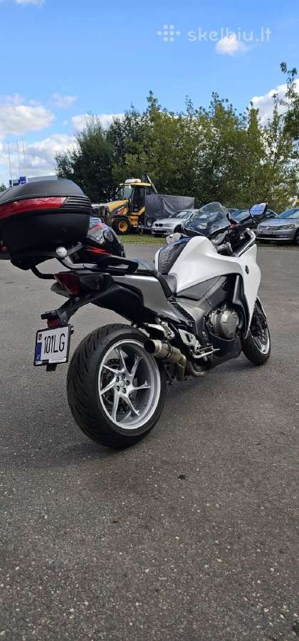 Honda vfr1200 f keiciu - nuotraukos Nr. 4