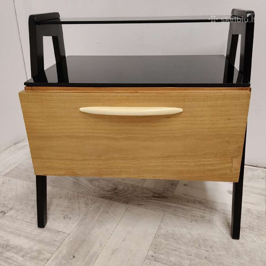 Mid-century modern stiliaus nektiniai staleliai - nuotraukos Nr. 12