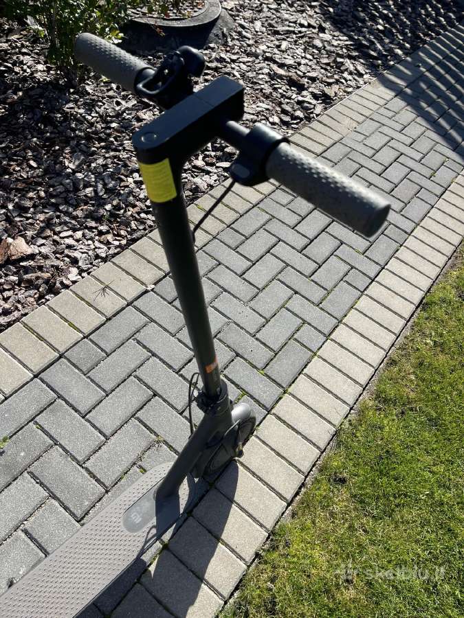 Xiaomi Mi Electric Scooter 3 - nuotraukos Nr. 2