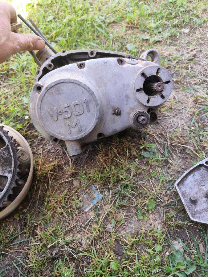 Parduodu išrinktą motorolerio variklį . - nuotraukos Nr. 5
