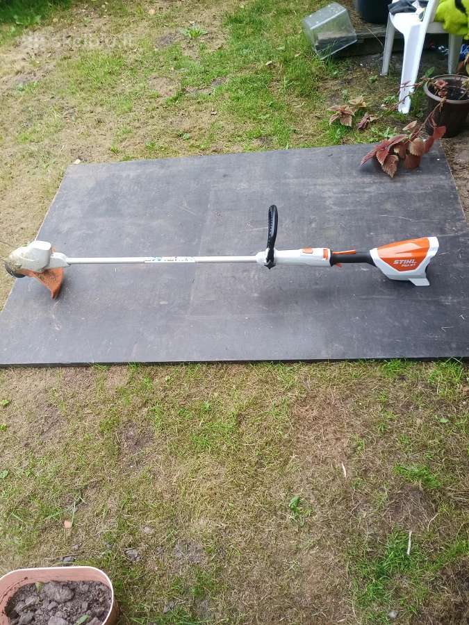 Stihl Akumuliatorinis trimeris su baterija - nuotraukos Nr. 11