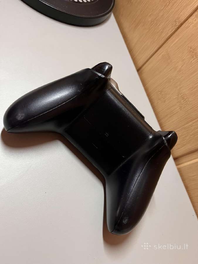 Parduodu originalų Xbox One pultelį - nuotraukos Nr. 3