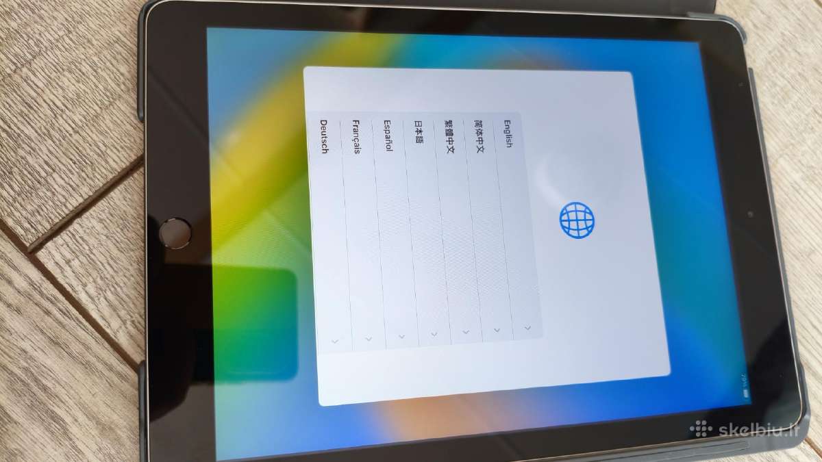 iPad 5th Generation 32 GB + Logitech klaviatūra - nuotraukos Nr. 4