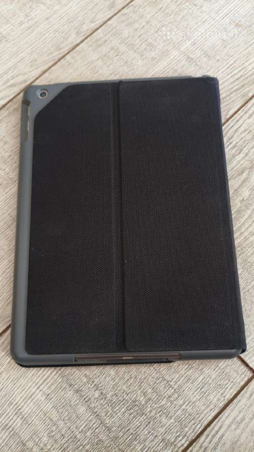 iPad 5th Generation 32 GB + Logitech klaviatūra - nuotraukos Nr. 8