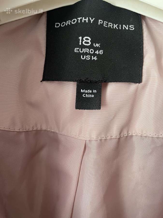 Dorothy Perkins dygsniuota striukė su kailiu - nuotraukos Nr. 3