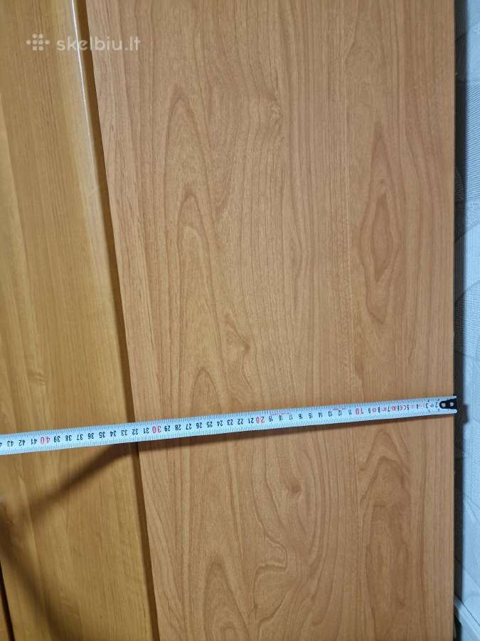 Parduodama talpi didelė spinta - nuotraukos Nr. 5