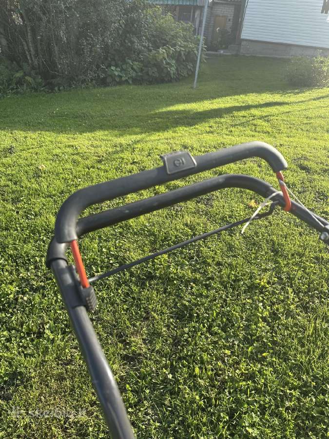 Husqvarna benzininę savaeigę žoliapjovė - nuotraukos Nr. 4