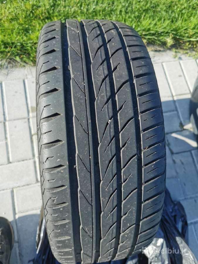 Ratai 215/45/r17 nuo MB B200 - nuotraukos Nr. 2