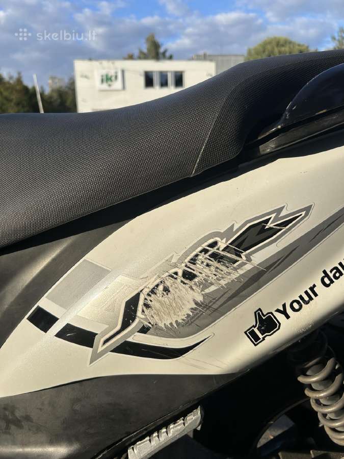 Yamaha Jog Rr motoroleris - nuotraukos Nr. 10